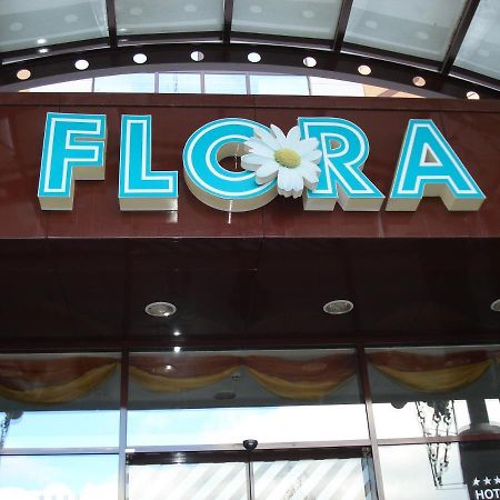 Flora Apartments Tmf Borowez Exterior foto