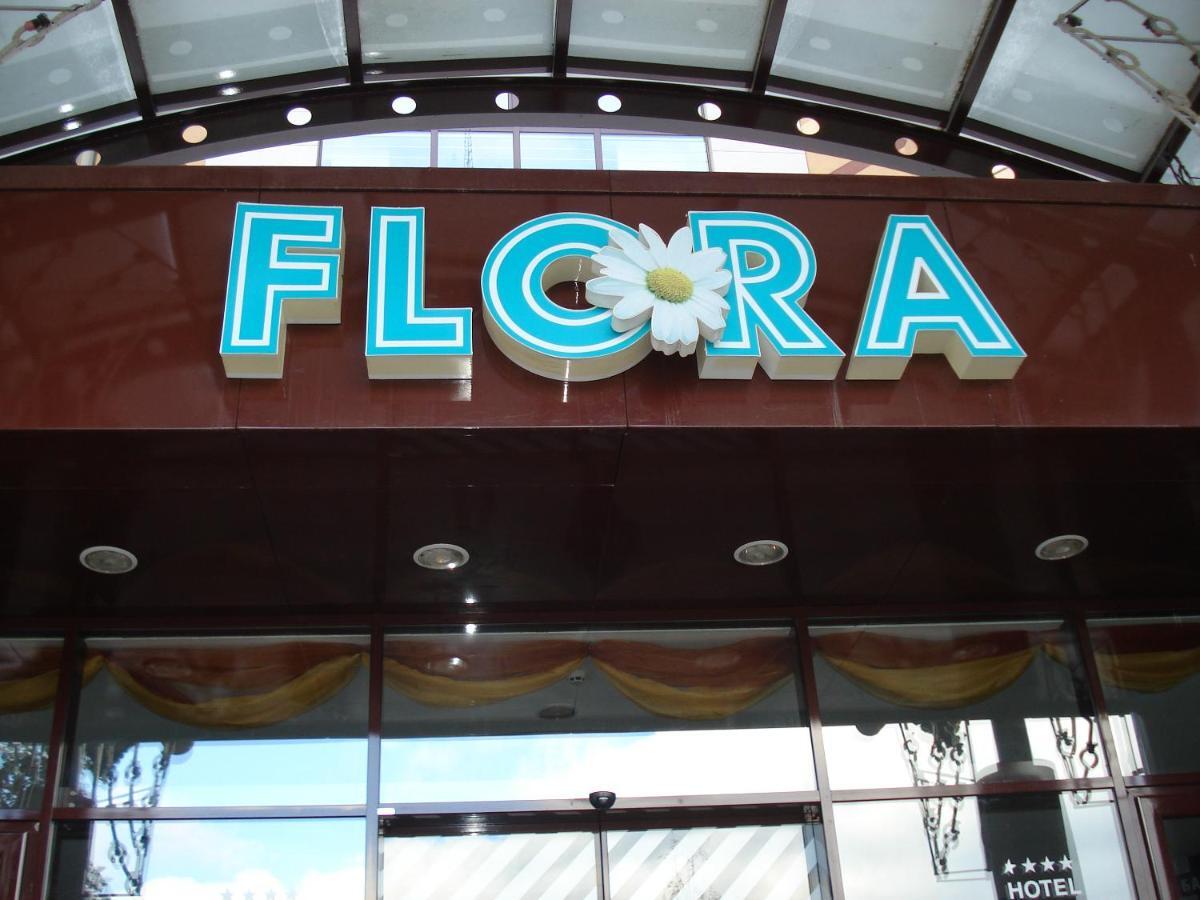 Flora Apartments Tmf Borowez Exterior foto